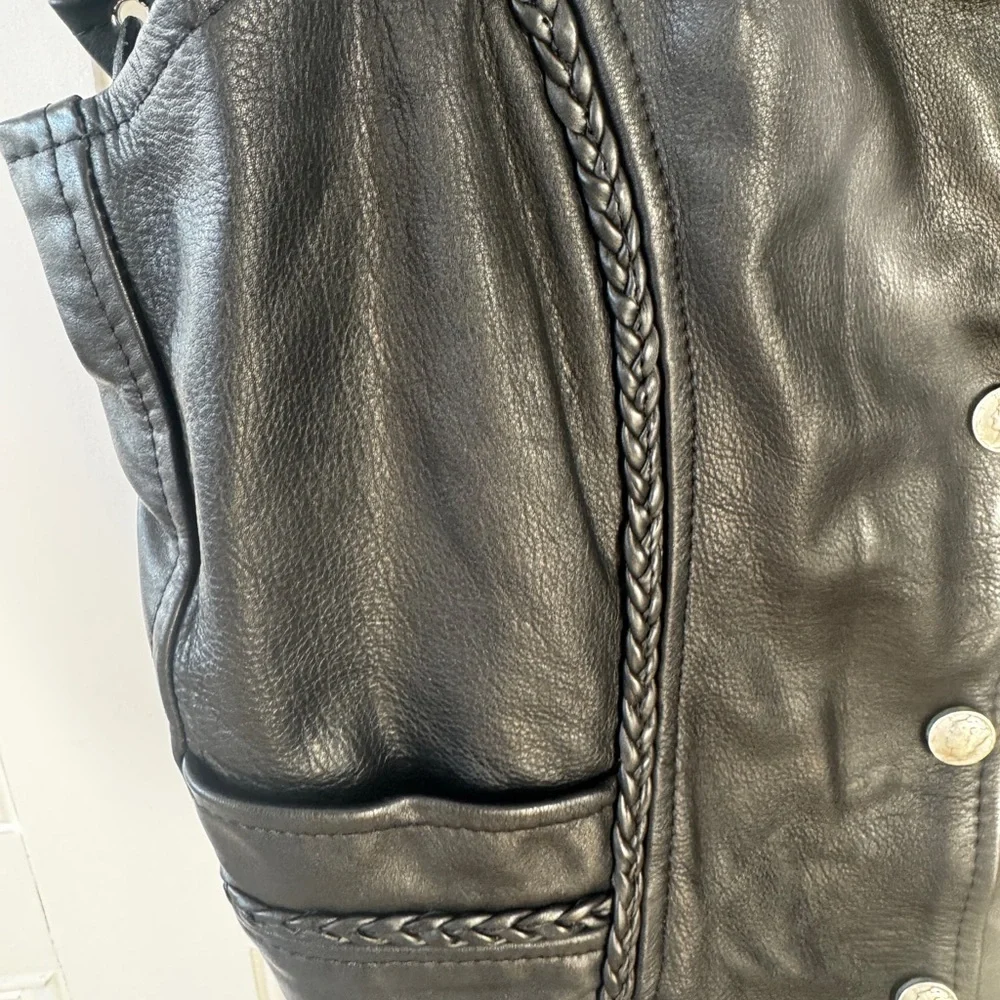 Pro Rider Black Leather Woman’s Motorcycle Vest Lady Rider Rose Patch Biker Sz M - Picture 5 of 6